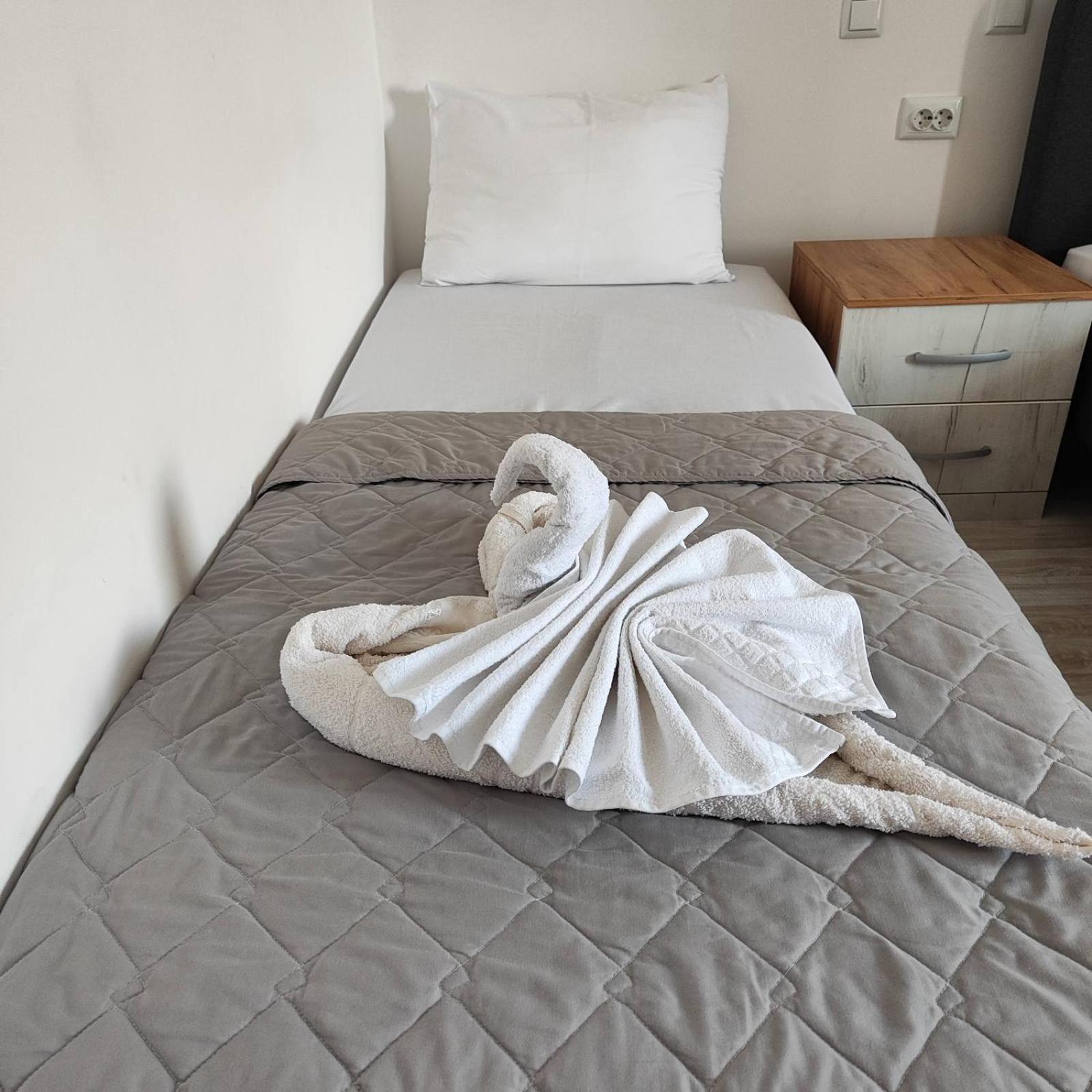 Nestor Apartments Bitola Esterno foto